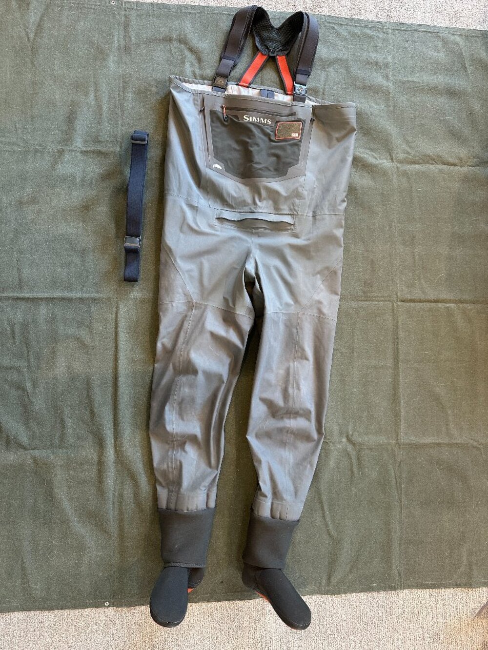 Simms G3 Guide Wader- Large (Stockingfoot size 9-11)